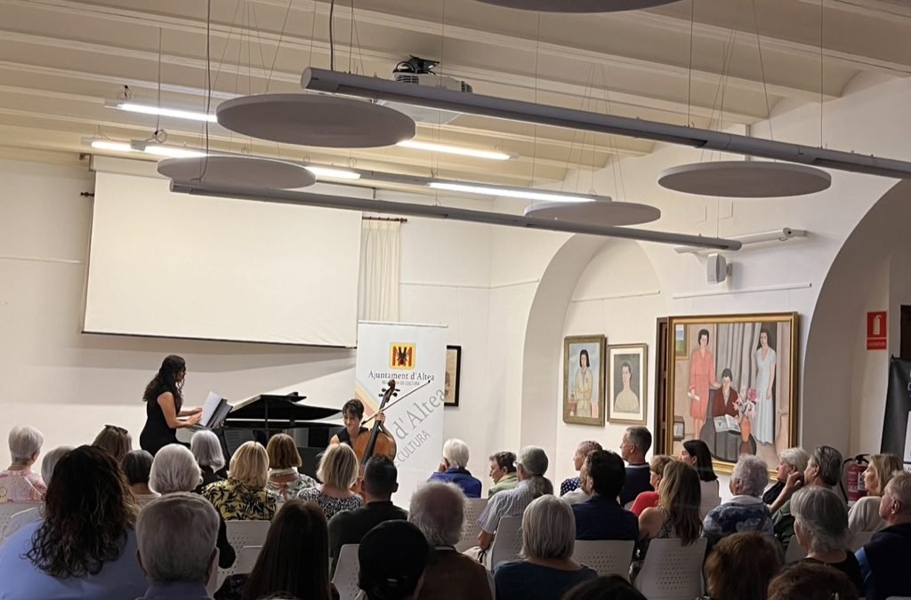 Exposició d’olis de la col·lecció de Navarro Ramón Altea a la Biblioteca Pública d’Altea